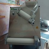 Aparat sucitor pentru piadina pizza